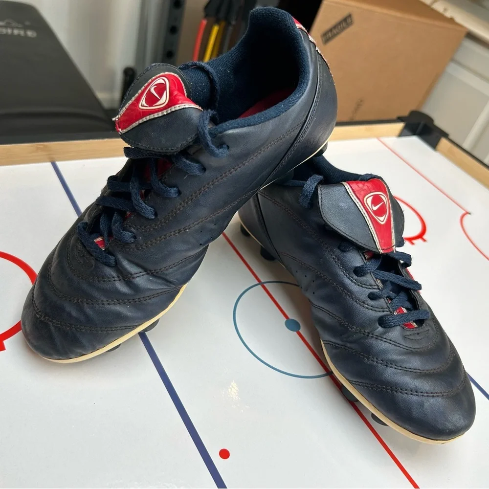 Vintage Nike Soccer Cleats Obsidian‎ Varsity Red White Men's Size 6